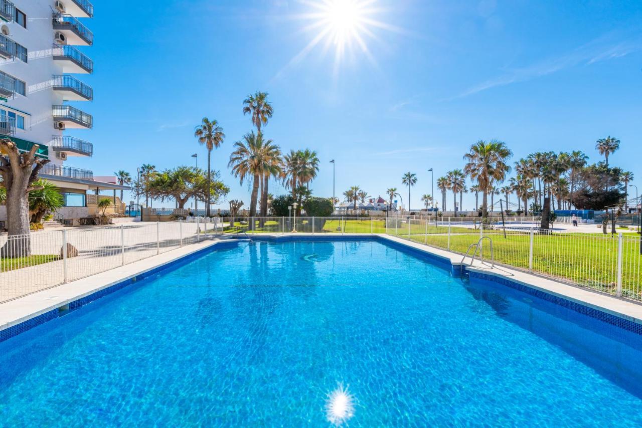 Sunny Seaside Apartment Arroyo De La Miel Eksteriør bilde