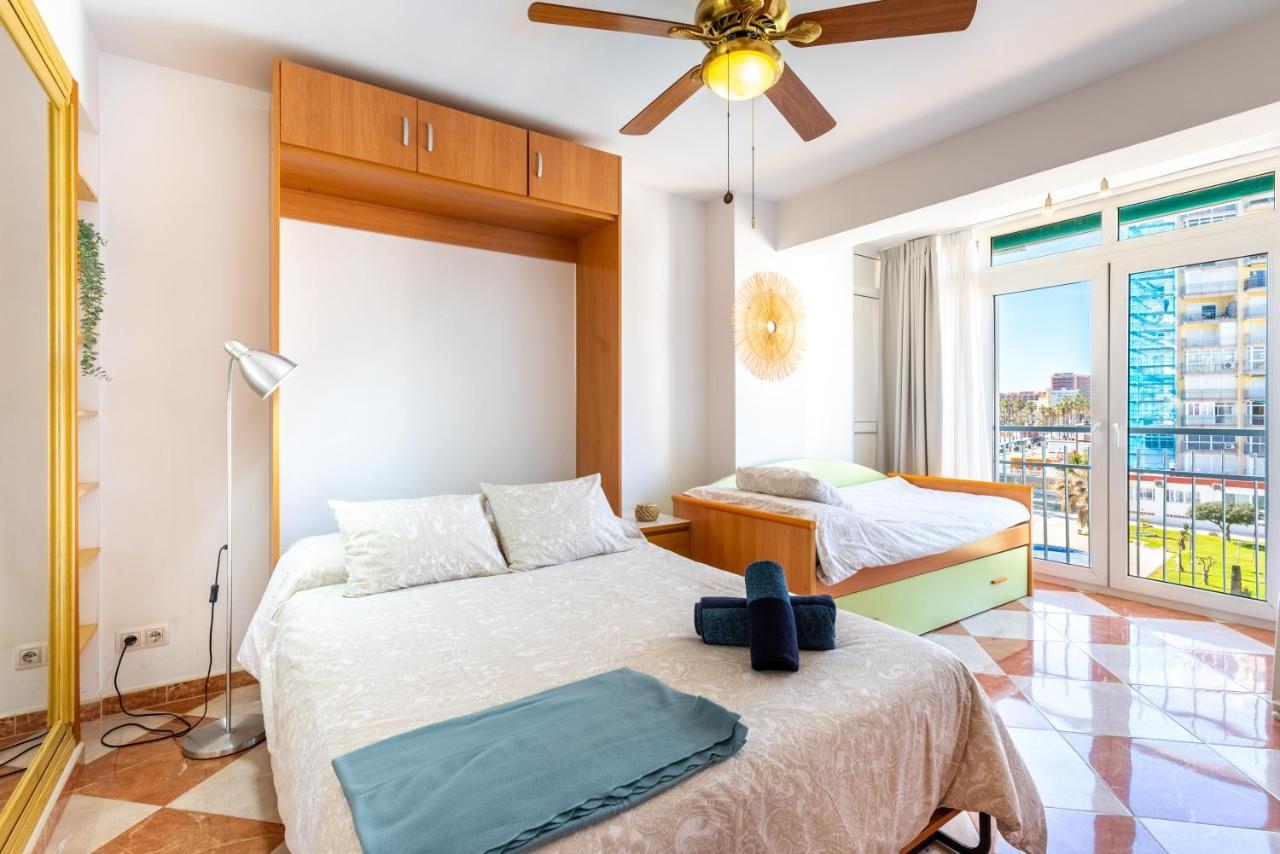 Sunny Seaside Apartment Arroyo De La Miel Eksteriør bilde